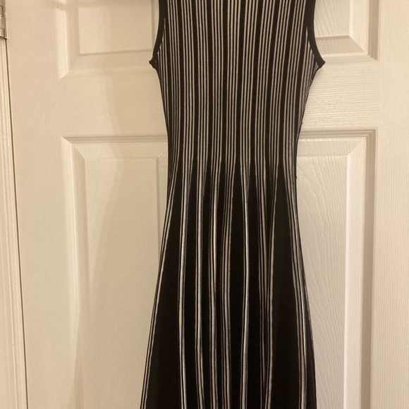 Adore Reversible Dress - Picture 5 of 8